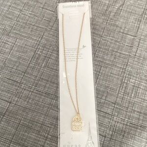 Chic Gold Lock Pendant Necklace